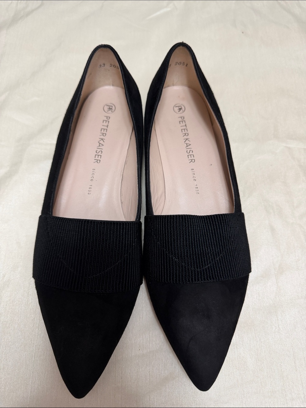 Peter Kaiser Black Pointed Toe Flats with Ribbed Band